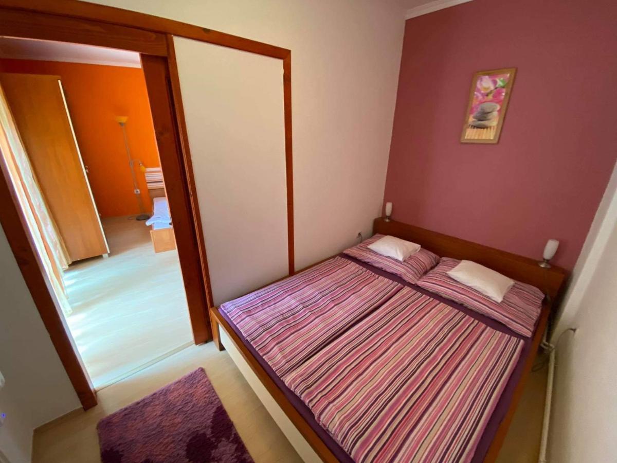 Hellasz Apartman Гюла Екстериор снимка